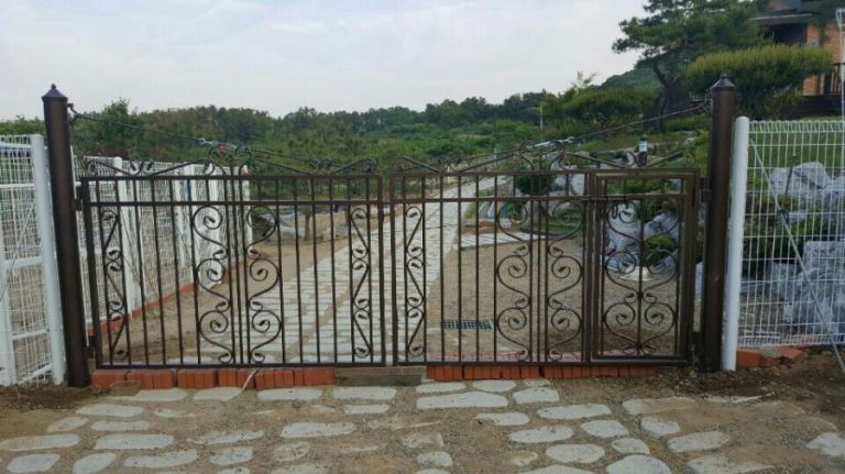 출입문